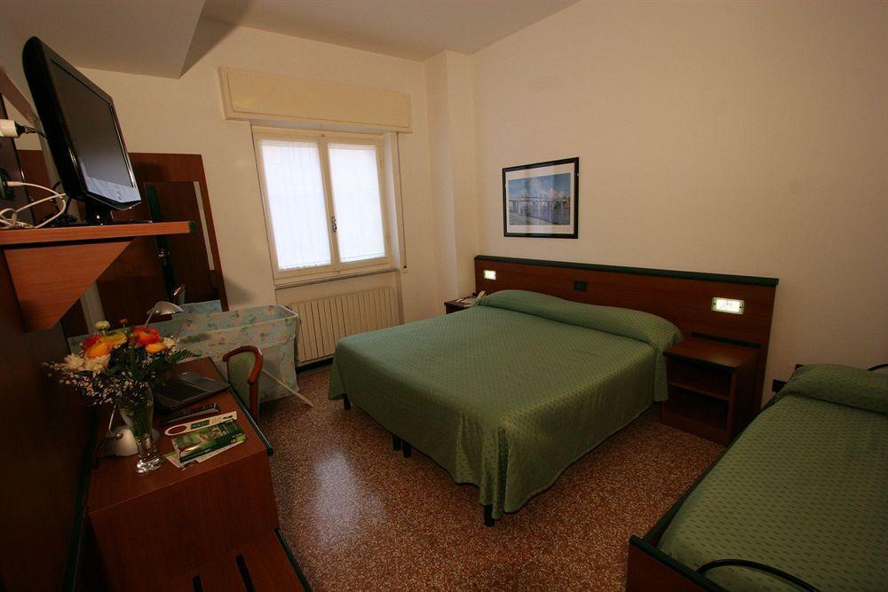 Albergo Adriana Celle Ligure Extérieur photo