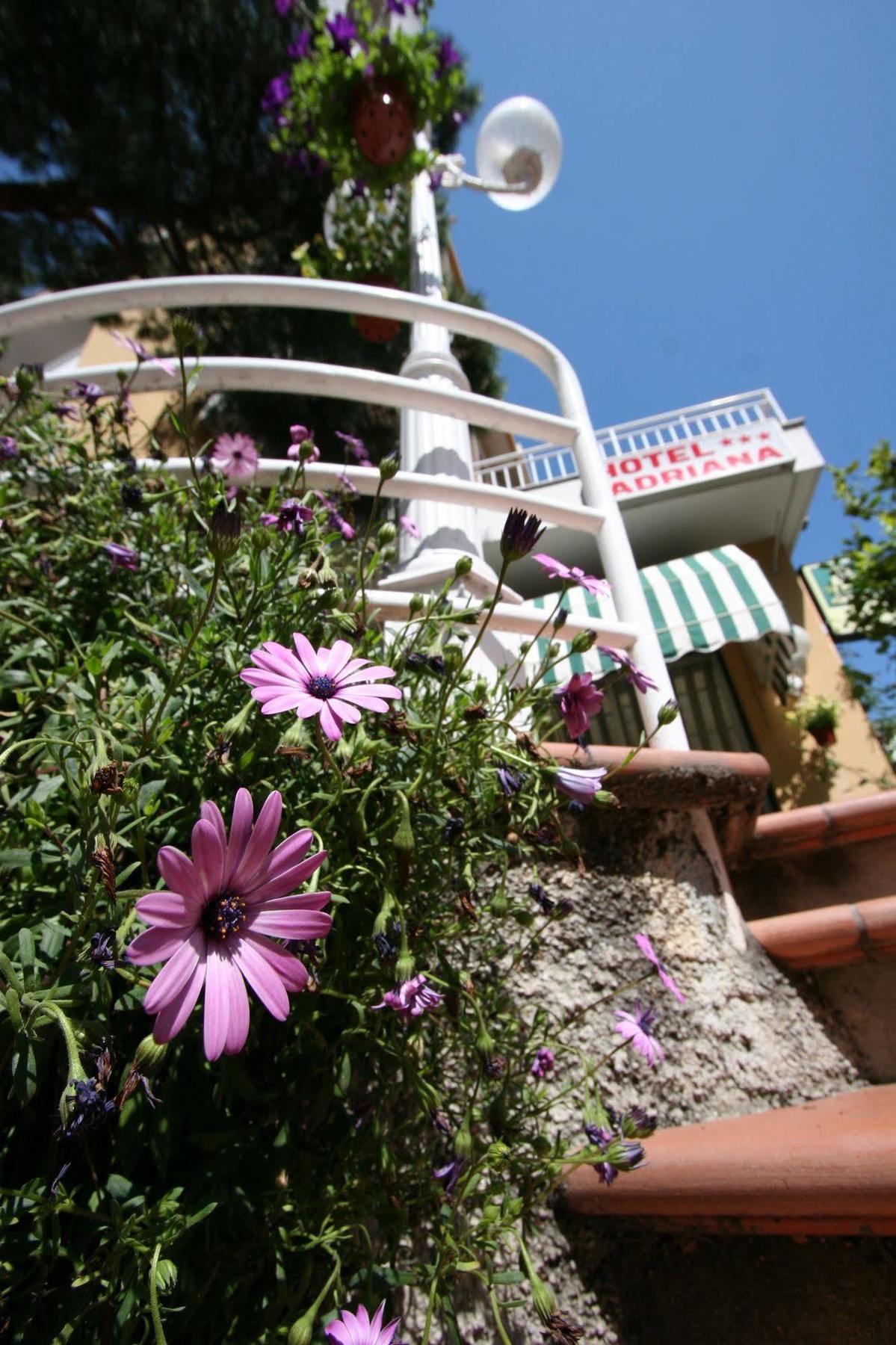 Albergo Adriana Celle Ligure Extérieur photo